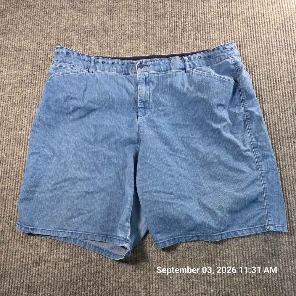 Intro Love The Fit Womens 18W Denim Shorts Light Wash Comfort Waist Stretch